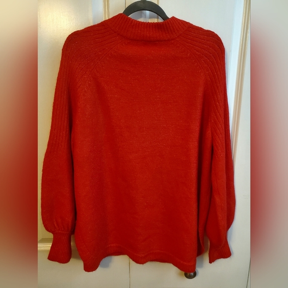 Ladies Plus 1X Crown & Ivy Balloon Sleeve Solid Sweater Red NWT - Picture 3 of 4